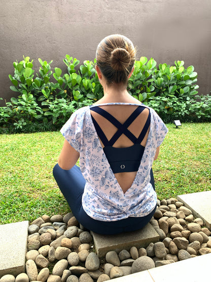 Camisa backless nudo blanca con flores
