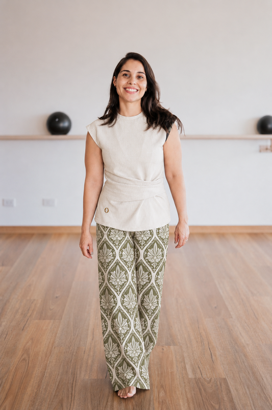 Set slim estampado camisa blanca
