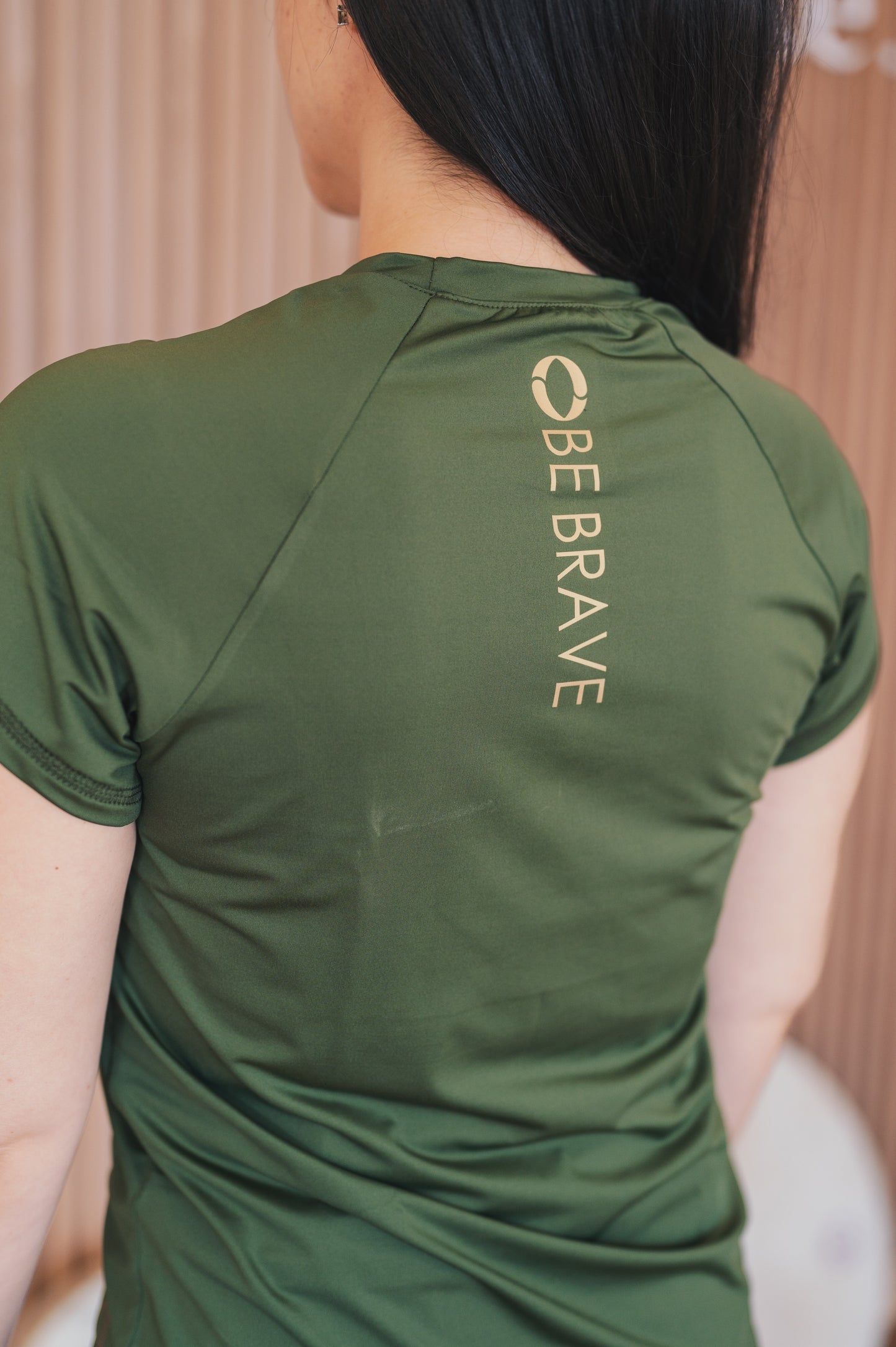 Camisa verde musgo