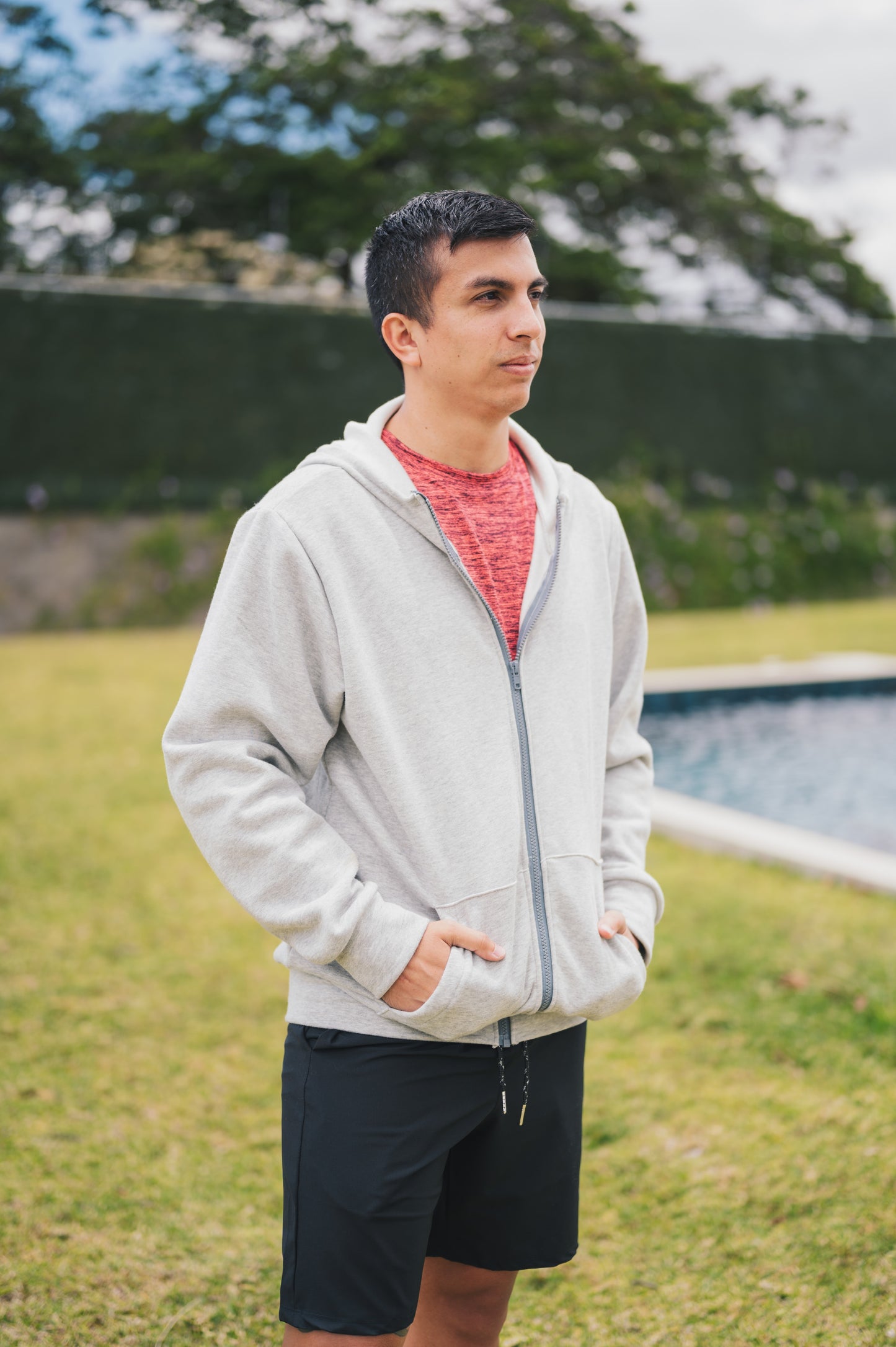 Sueter hombre H gris oscuro