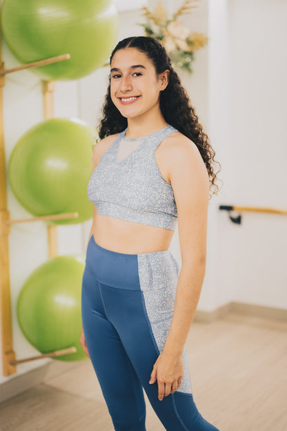 Top Elevate encaje celeste