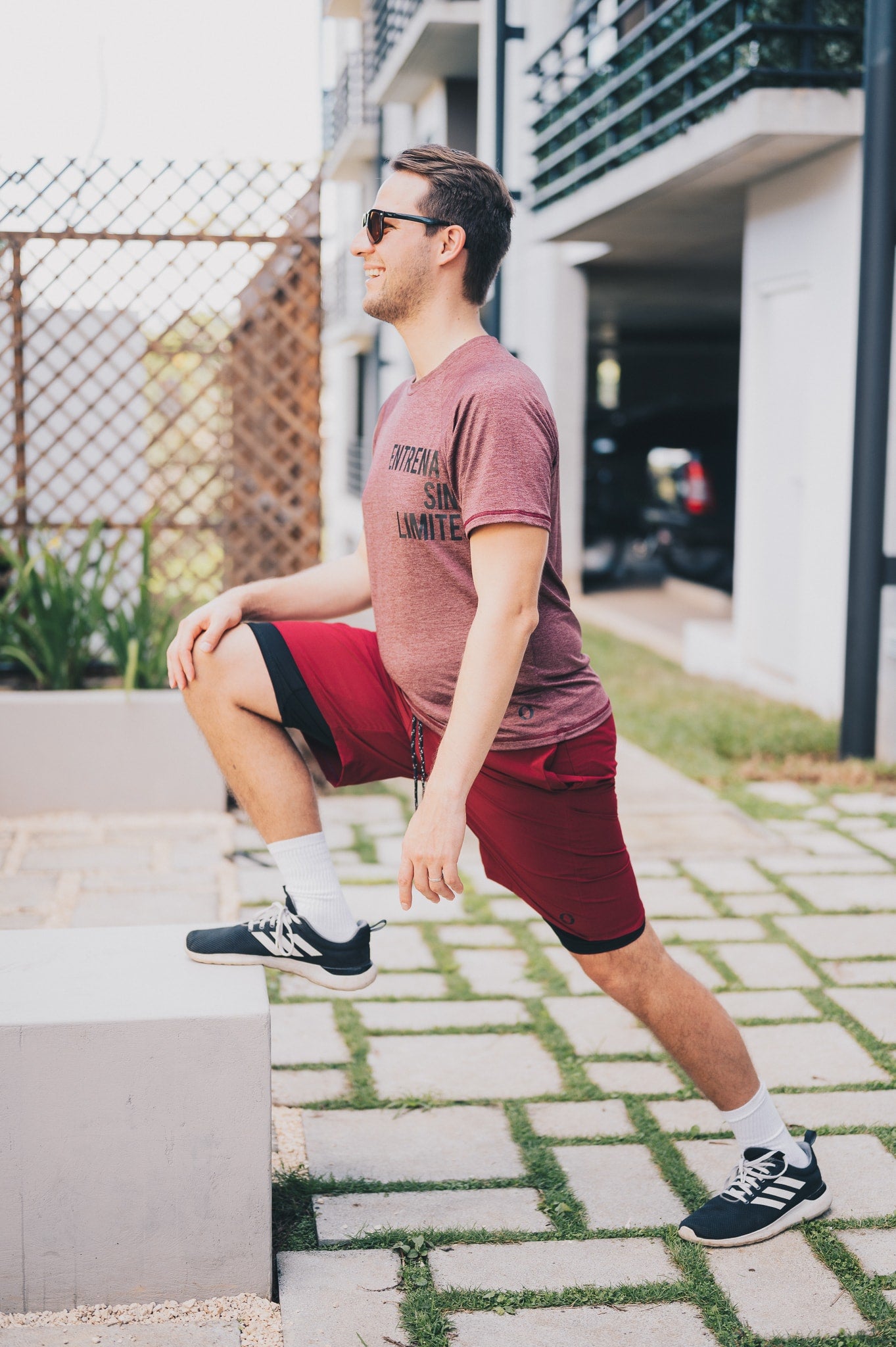 Pantaloneta hombre vino