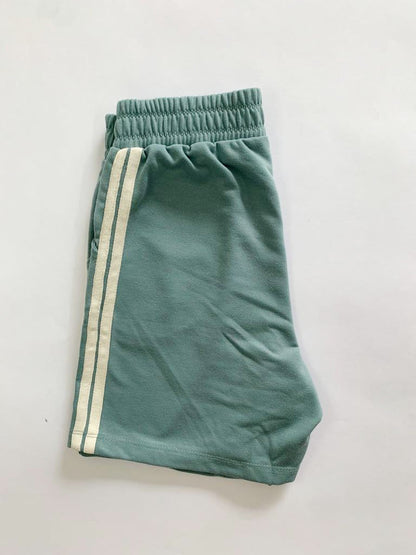 Short cozy