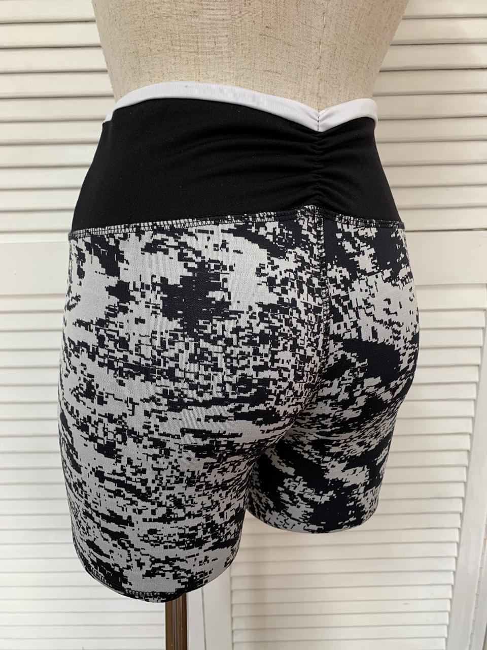 Biker short poro blanco